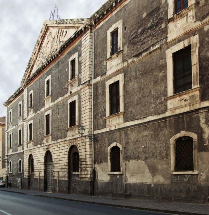 Mansarda In Palazzo D'Epoca Apartment Catania Luaran gambar