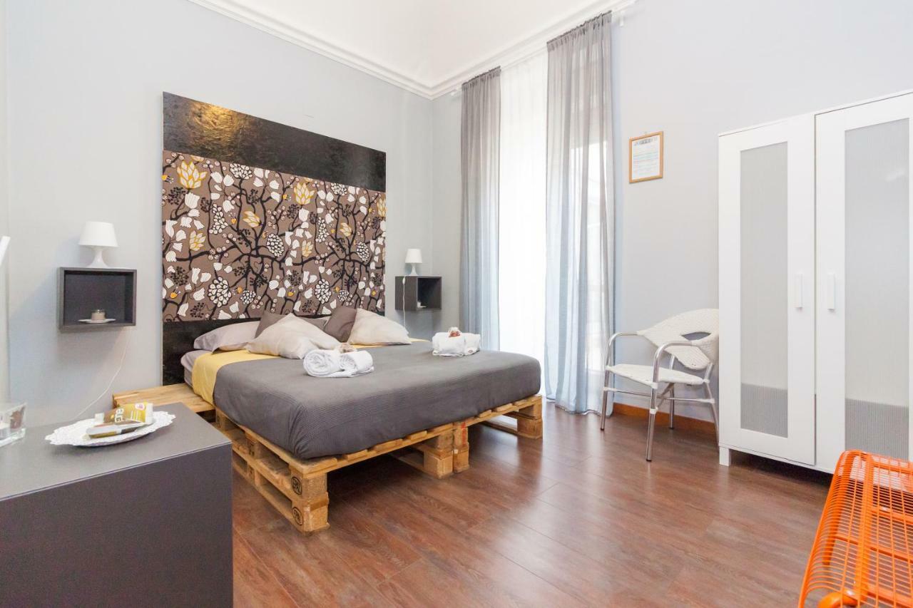 Mansarda In Palazzo D'Epoca Apartment Catania Luaran gambar